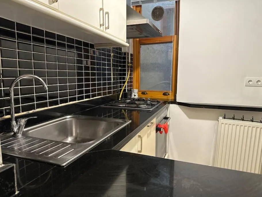 Image 2 of 2Br, 2Ba, Ground Flr of Historical Building, Galata