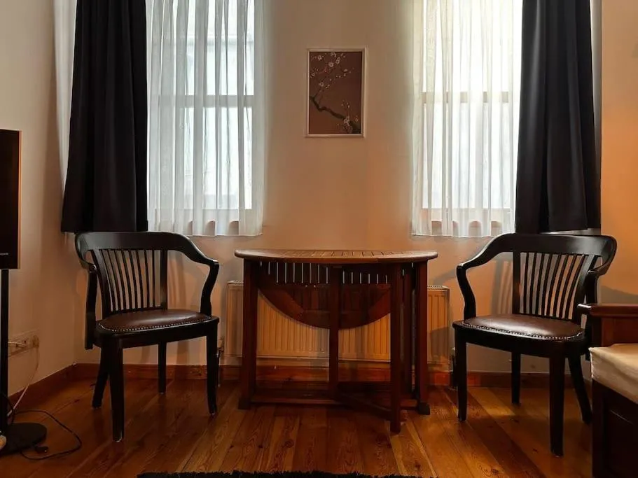 Image 3 of 2Br, 2Ba, Ground Flr of Historical Building, Galata