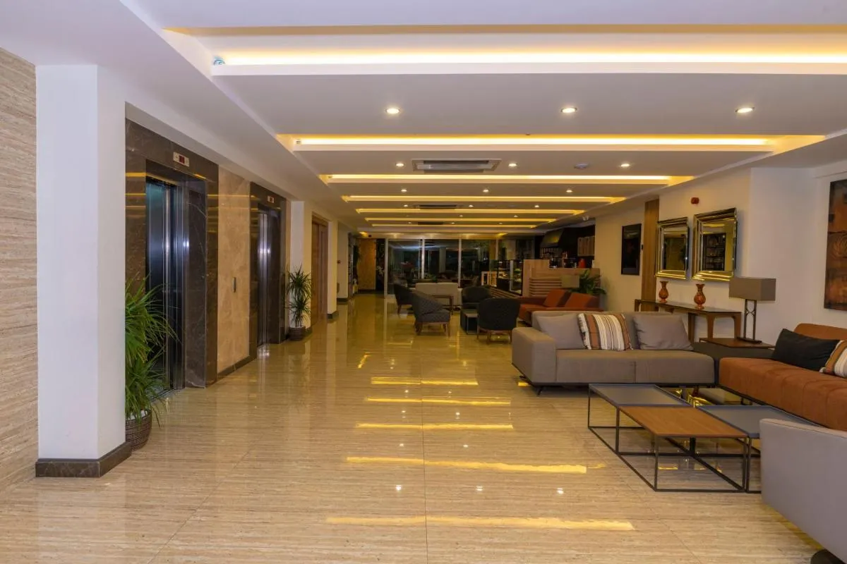 Image 2 of 38 Hotel