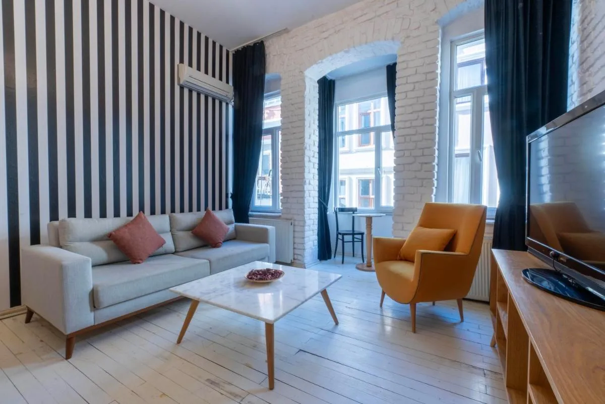 Image 3 of 5 Apartment Galata