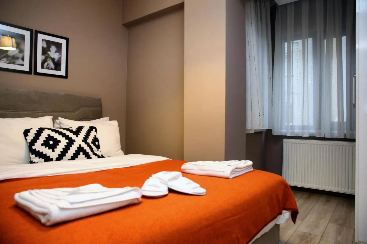Image 6 of Akin Suites