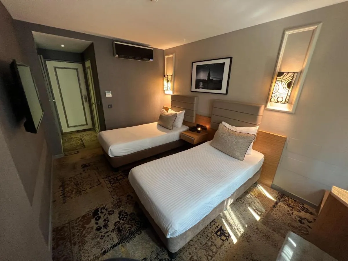 Image 5 of All Seasons Hotel