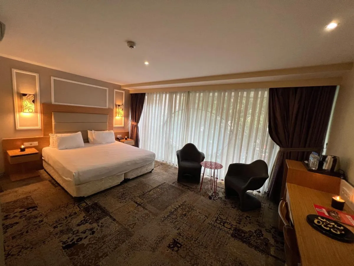 Image 6 of All Seasons Hotel