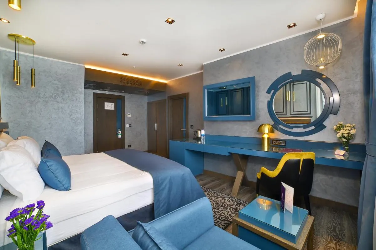 Image 1 of Amethyst Hotel