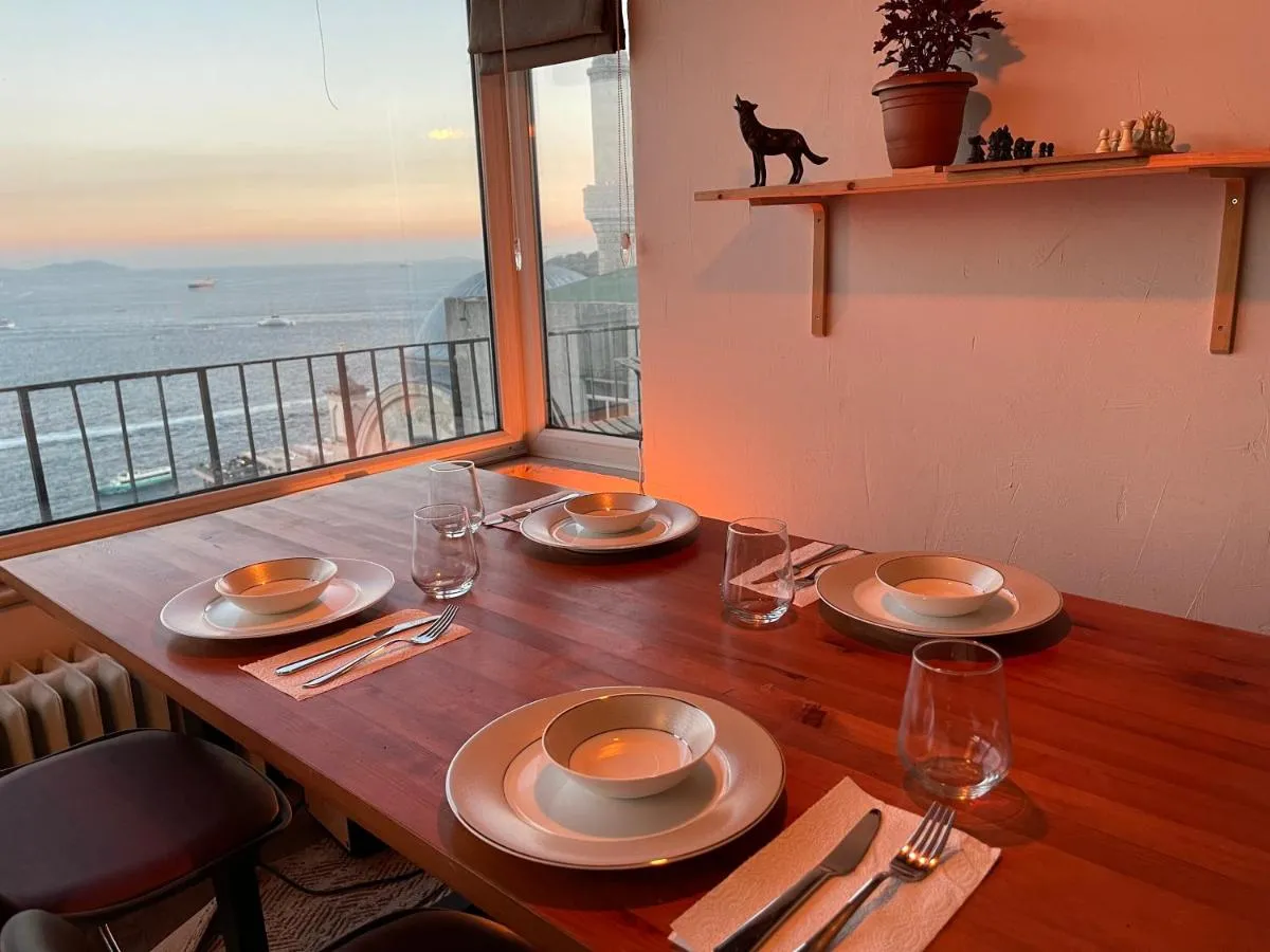 Image 2 of Art Loft , 270* full sea view in Cihangir