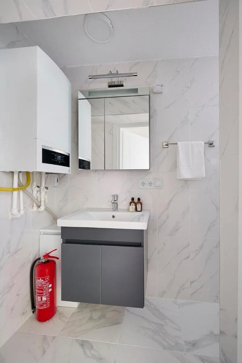 Image 3 of Bright Modern New 1bed1bath Hidden Gem Bebek! #78