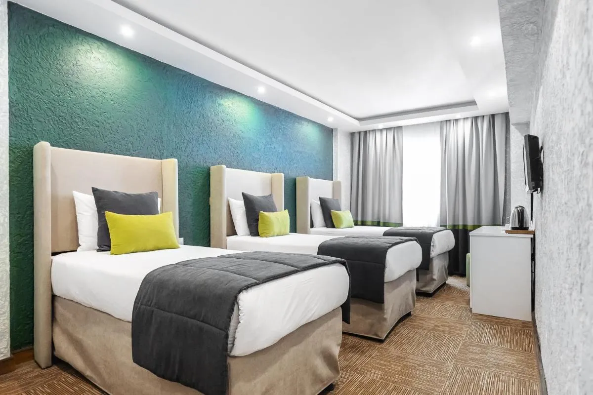 Image 6 of Carlton Hotel Old City