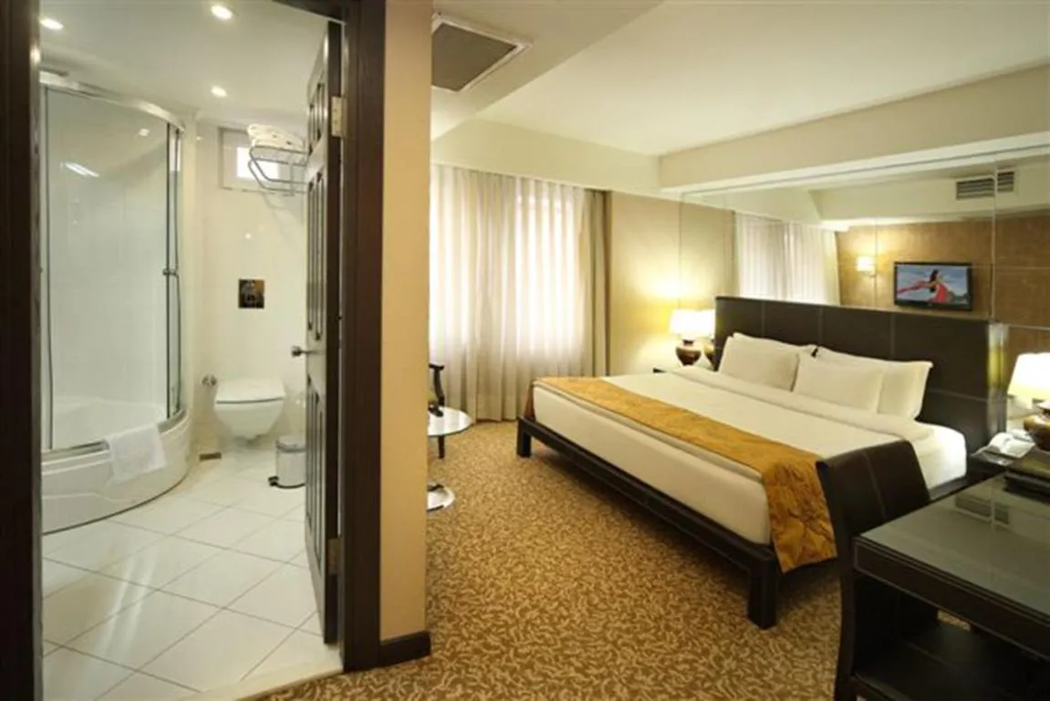 Image of Cartoon Hotel