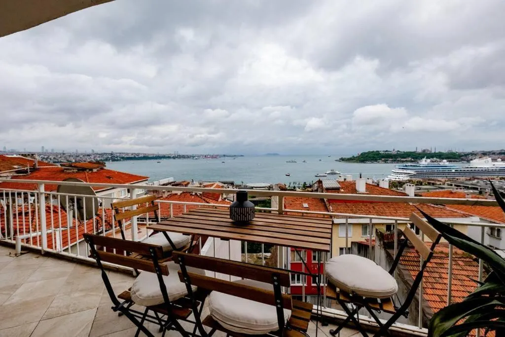 Image of Central Apartment with Bosphorus View