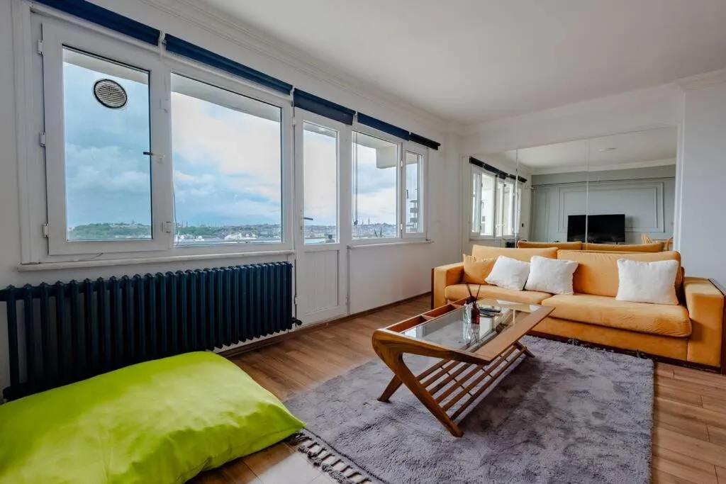Image 4 of Central Apartment with Bosphorus View