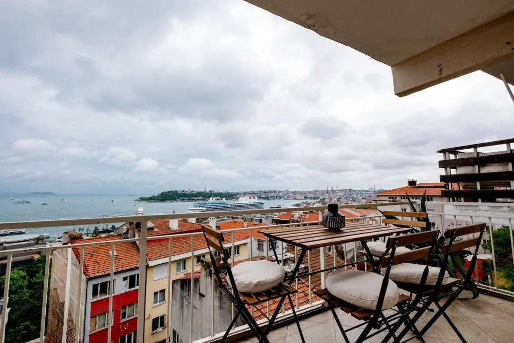 Image 5 of Central Apartment with Bosphorus View