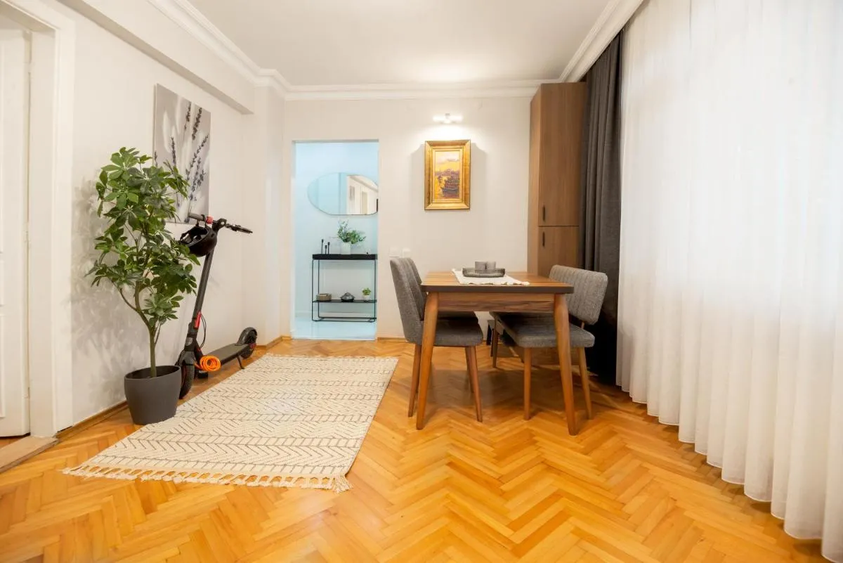 Image 2 of Charming Bagdat Avenue Hideaway, Near Marina