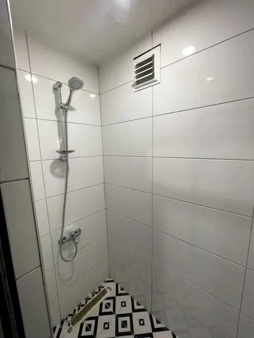 Image 5 of Comfortable and luxurious flat 4