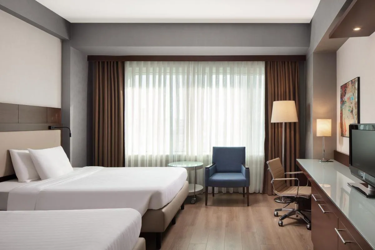 Image 4 of Delta Hotels Istanbul West