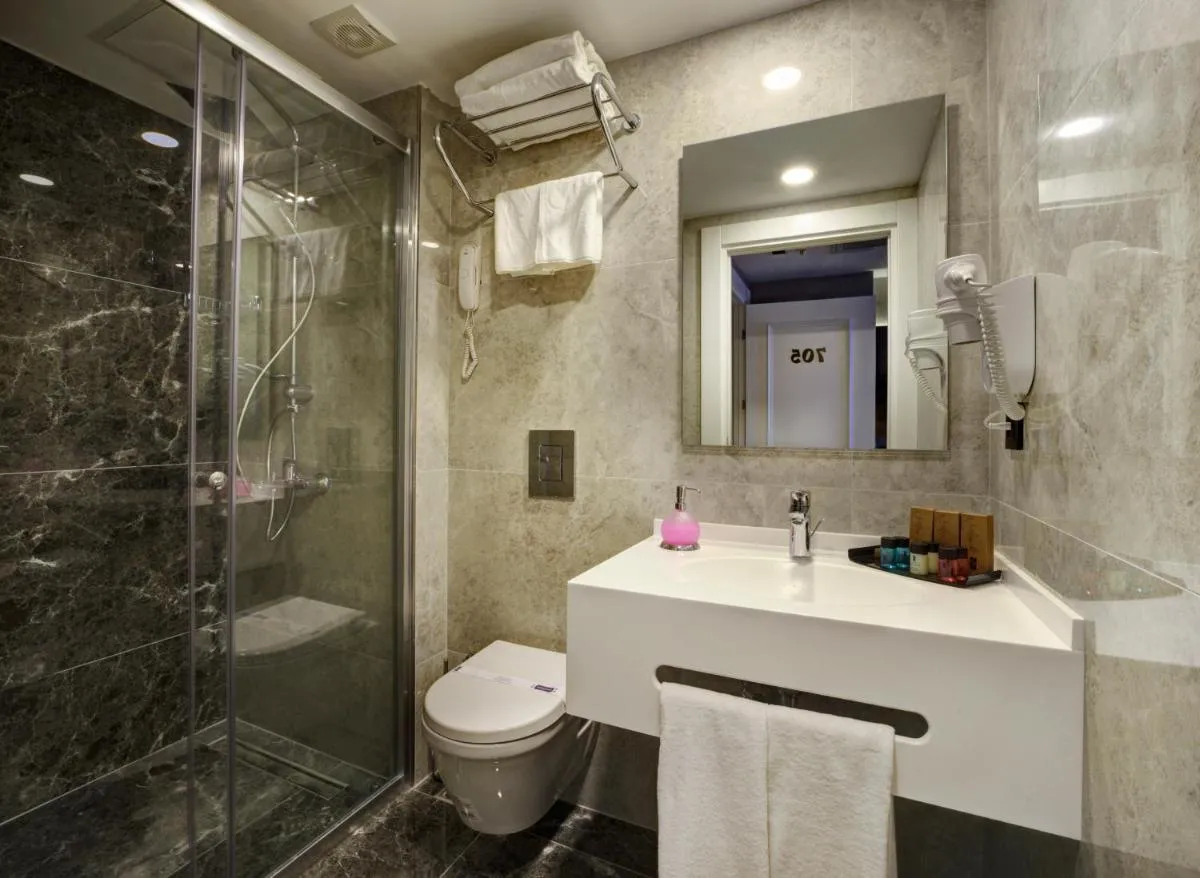 Image 2 of Dora Pera Hotel