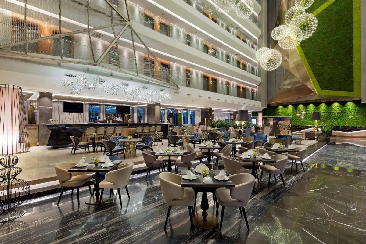 Image 2 of DoubleTree by Hilton Istanbul – Piyalepasa