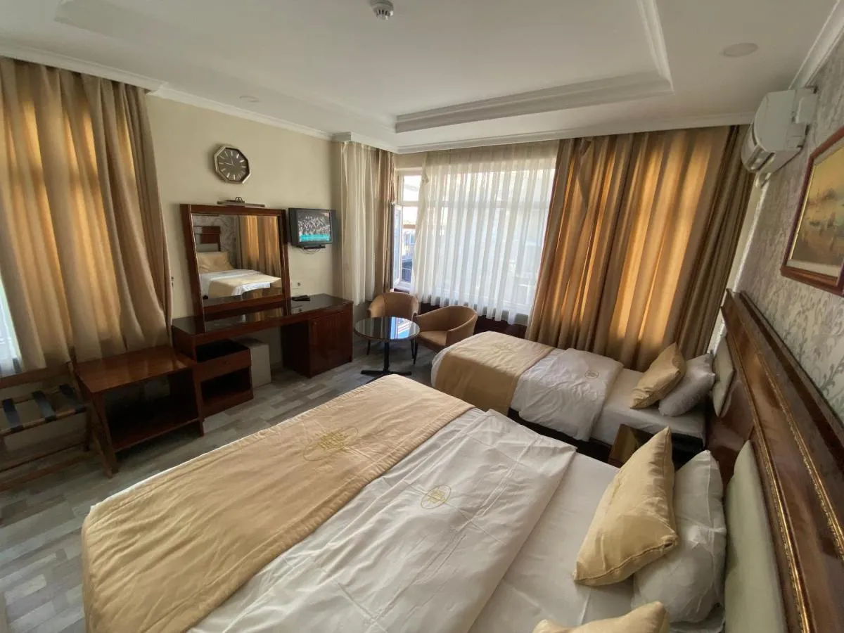 Image 1 of Elit Palace Hotel