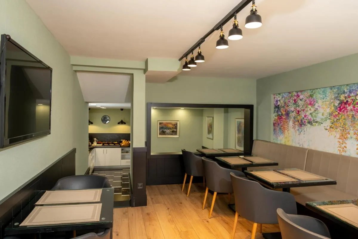 Image 2 of Elm Suite Hotel