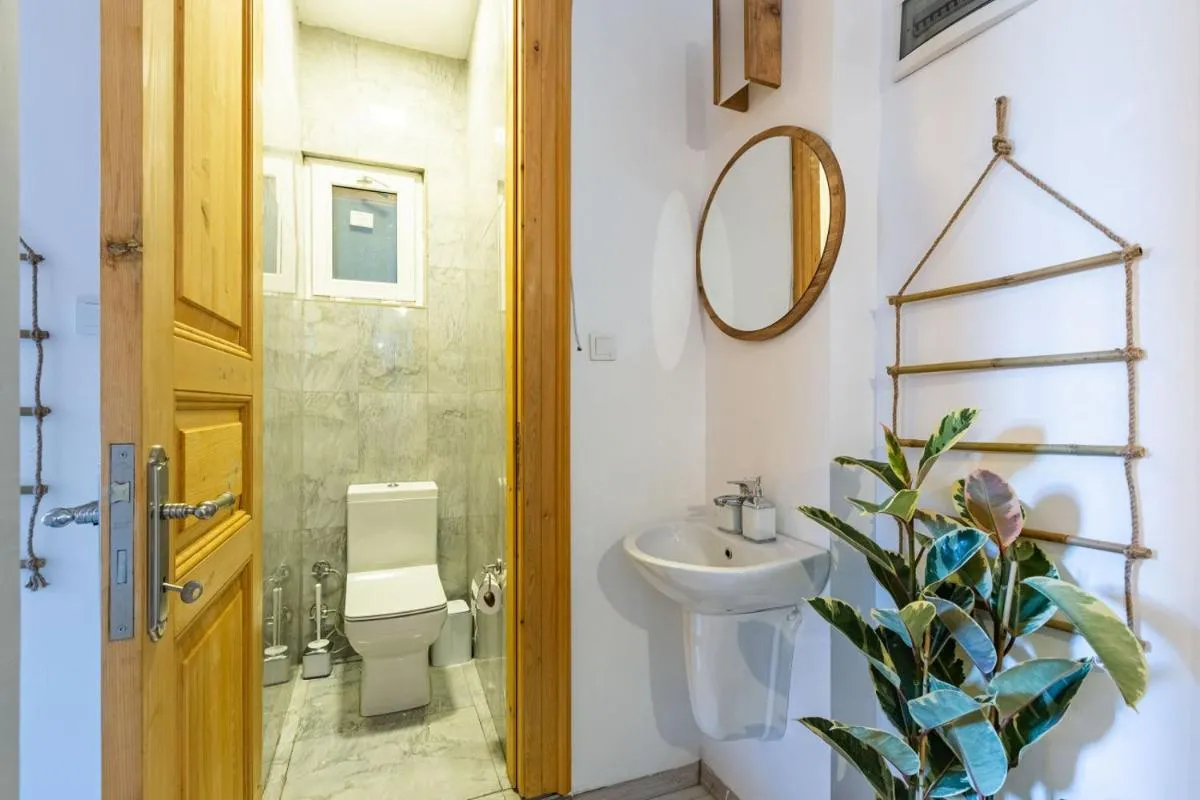 Image 2 of Exceptional Flat 1 Min to Metro & Galata Tower