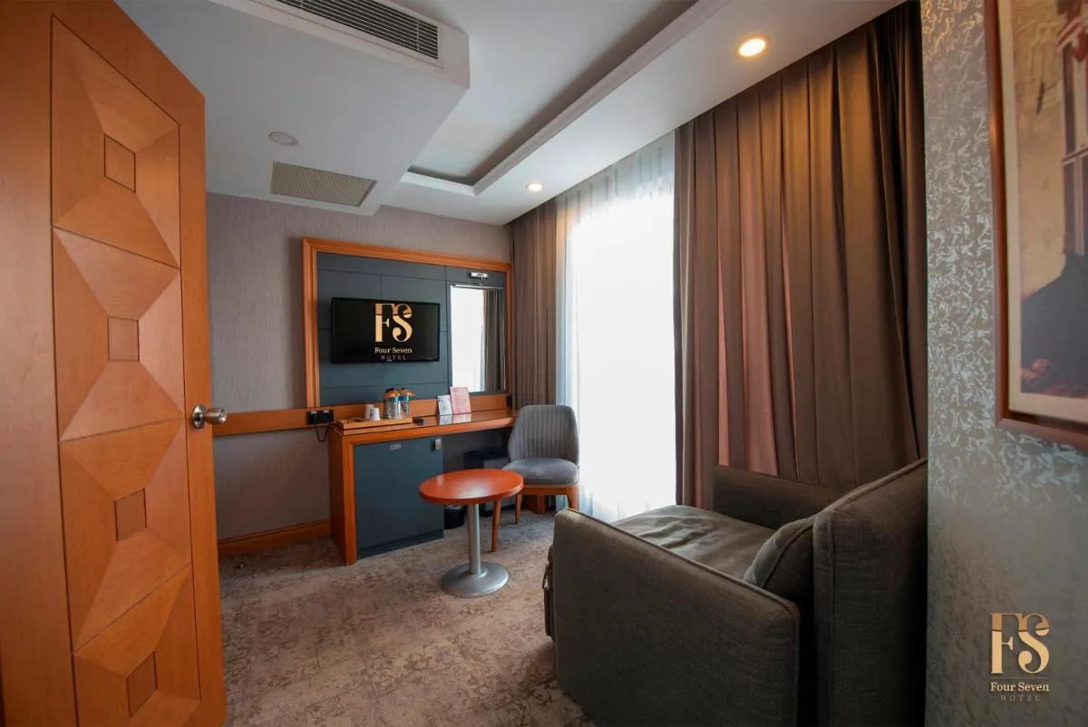 Image 4 of FOUR SEVEN HOTEL