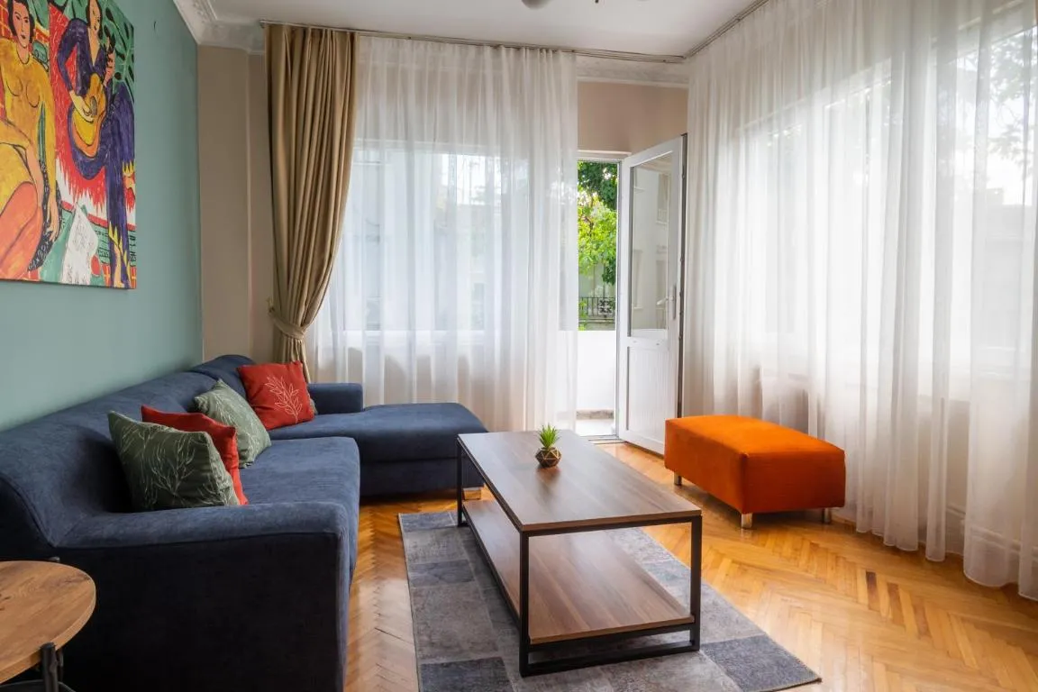 Image of Fully Equipped & Modern Designed Spectacular 3BR