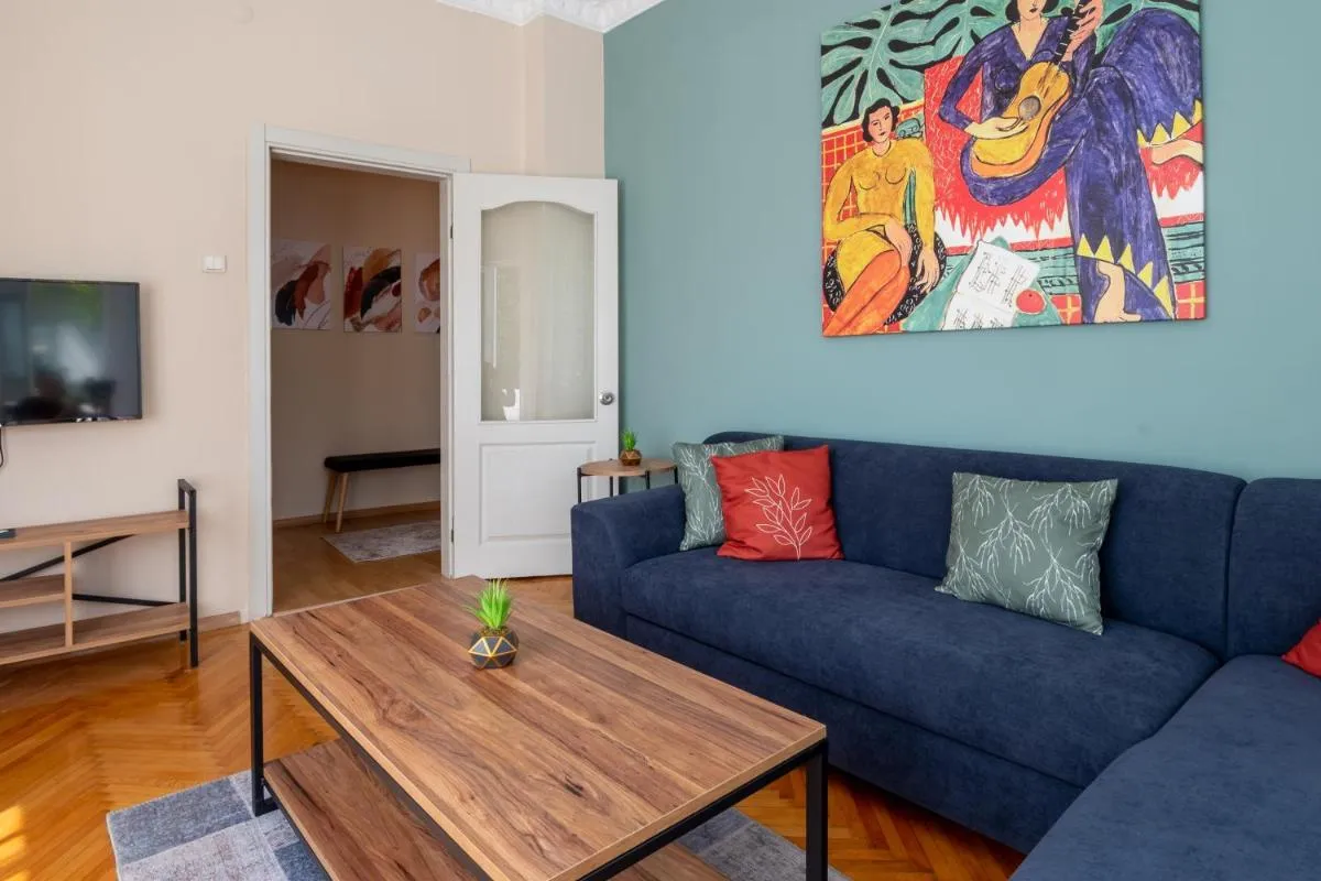 Image 2 of Fully Equipped & Modern Designed Spectacular 3BR