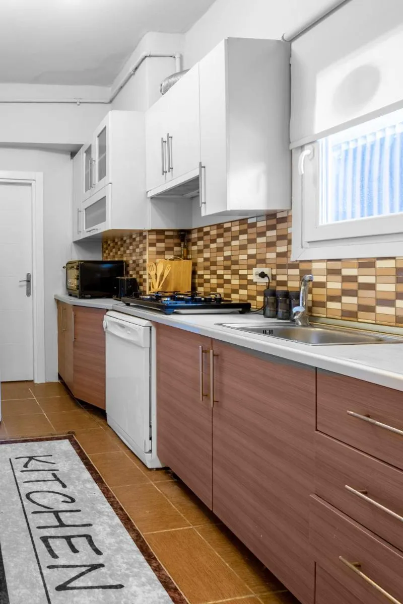 Image 4 of Fully Equipped & Modern Designed Spectacular 3BR