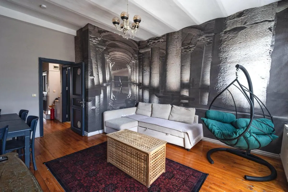 Image 1 of Ganbaru Tours – Private Triplex&Duplex