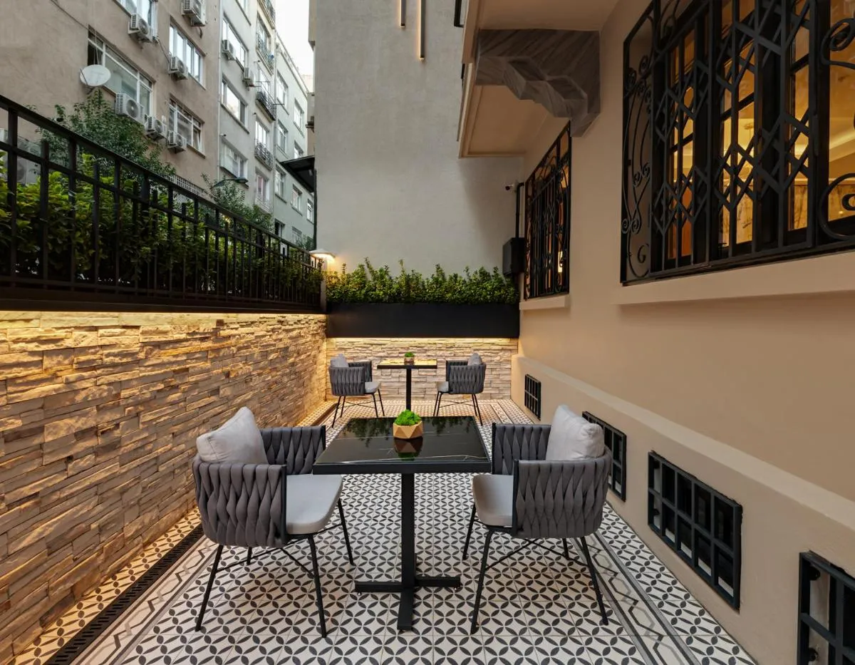 Image 1 of Gleam Collection Hotel
