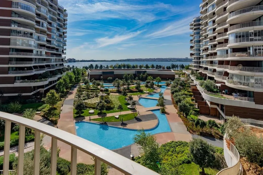 Image 6 of Golden Stones House Sea And Lake View