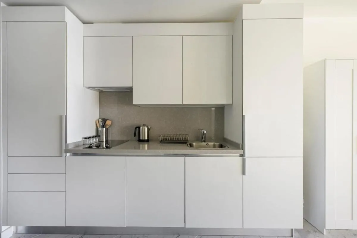 Image 4 of Gorgeous Bright Studio W Parking Poolviews! #236