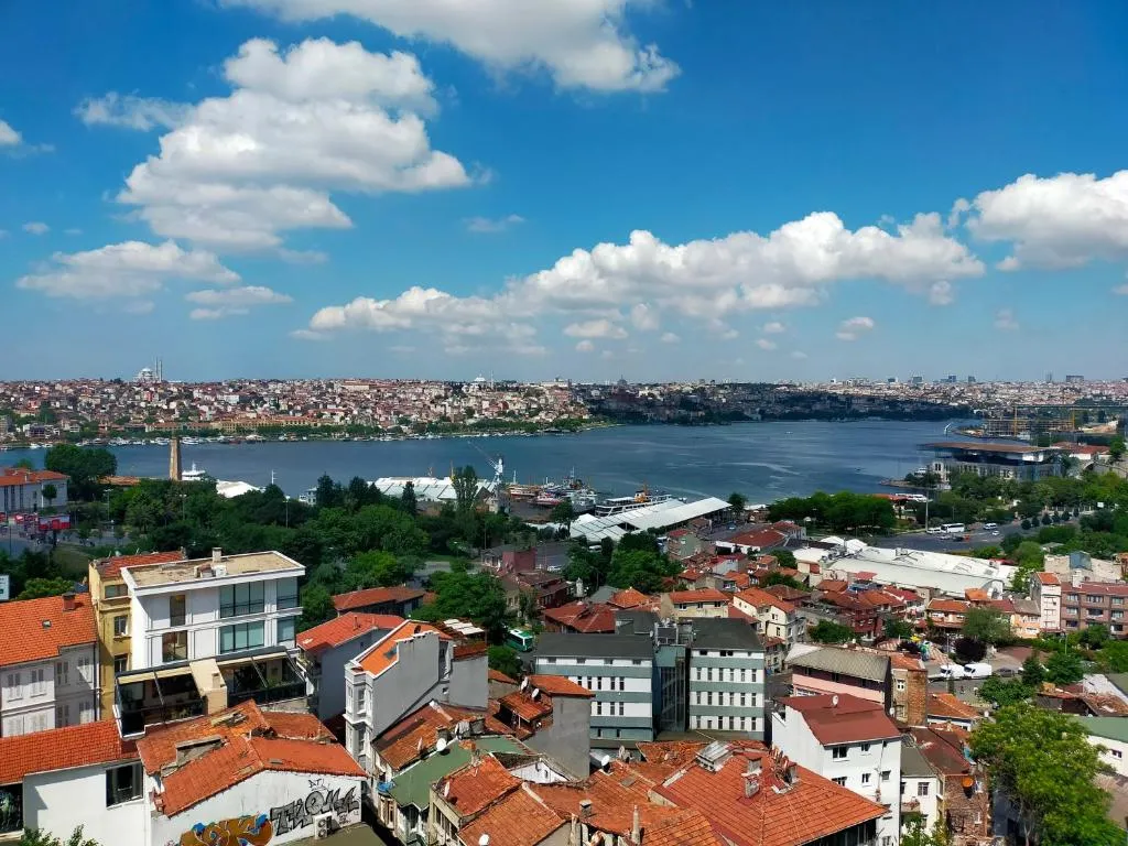 Image of Grand Halic Goldenhorn