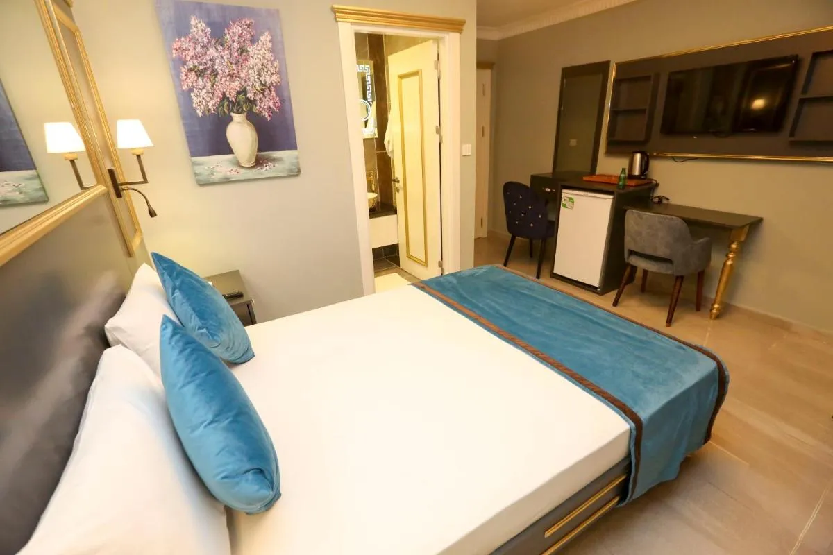 Image 4 of Grand Moon Hotel Suites