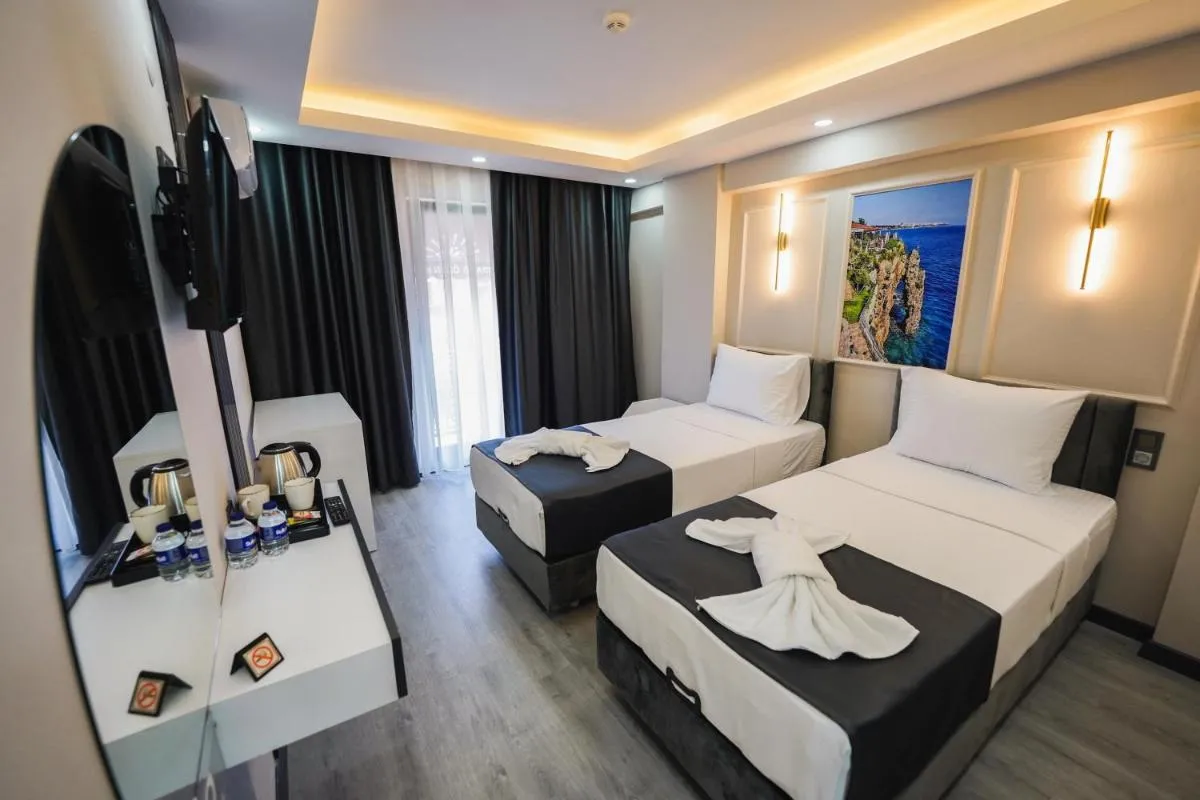 Image 1 of Grand Özer Hotel