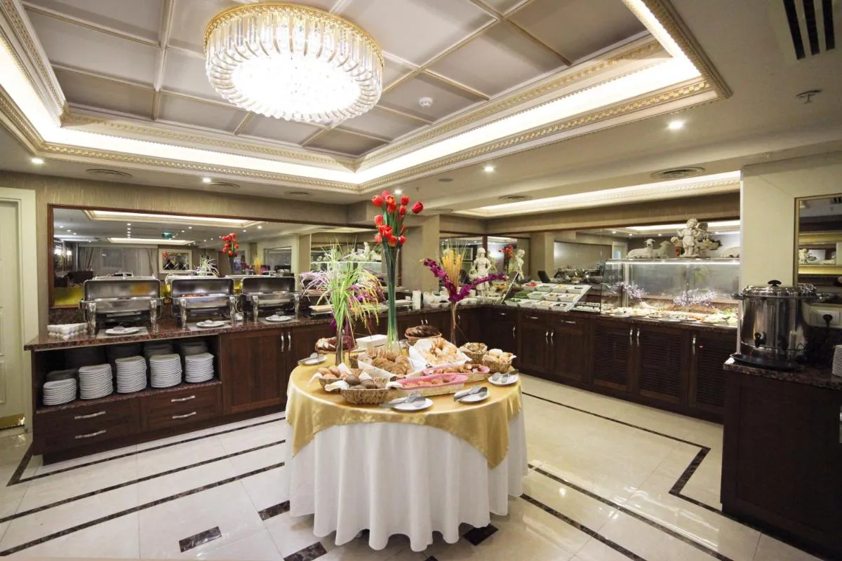 Image 3 of Halifaks Hotel