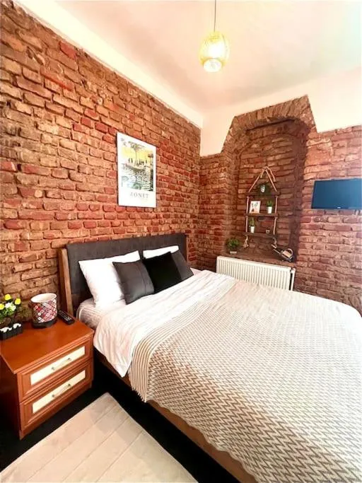 Image 6 of Historical Apartment Close Istıklal