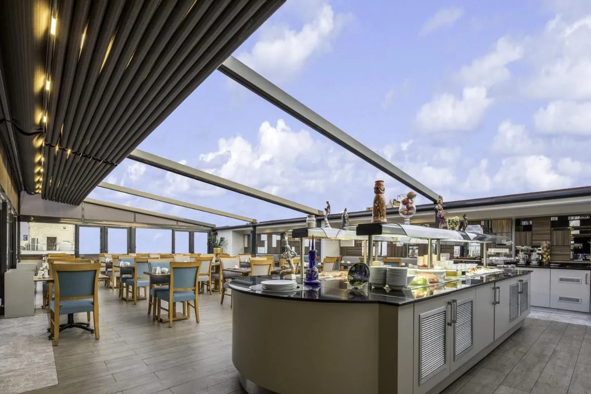 Image 2 of Hotel Venera
