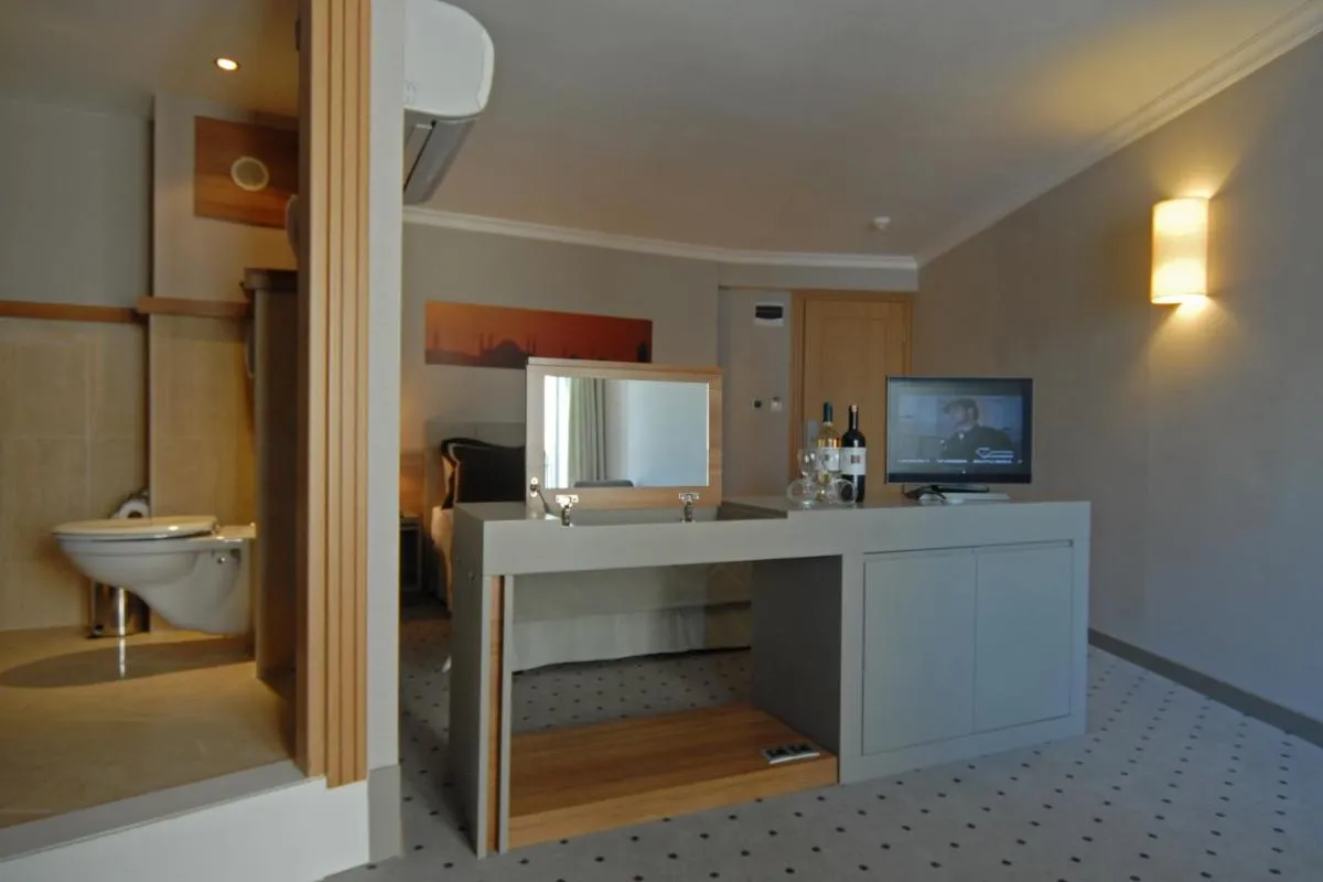 Image 2 of Klas Hotel