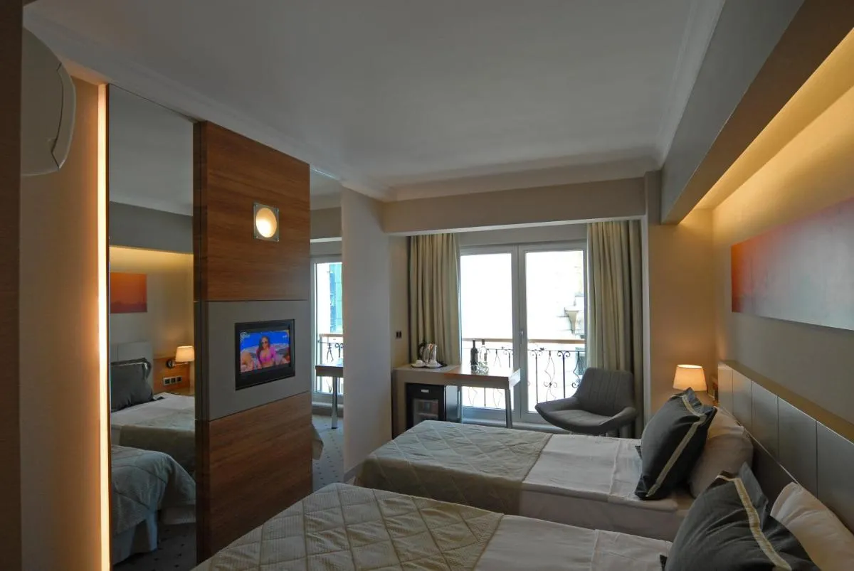 Image 1 of Klas Hotel