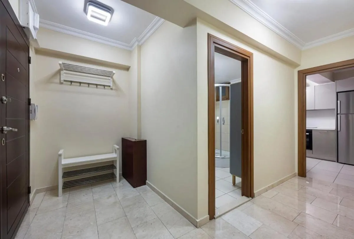 Image 6 of Lovely Bright Central Modern 1bed1bath! #159