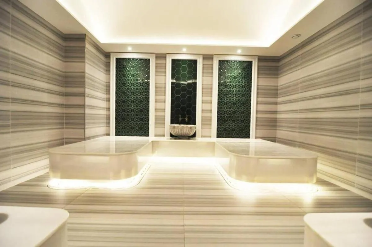 Image 2 of Lovely Modern 1bd Condo Views W Poolgym! #222