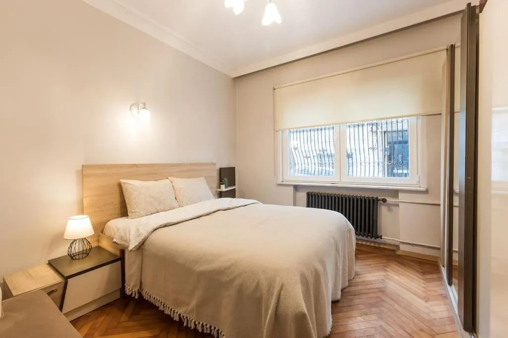 Image 5 of Luxury & Spacious 1BR Near CVK Bosphrous Taksim