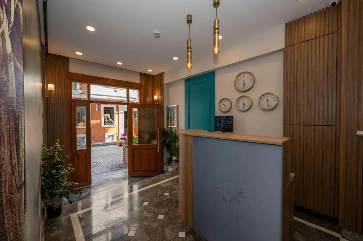 Image 6 of Lynda Hotel