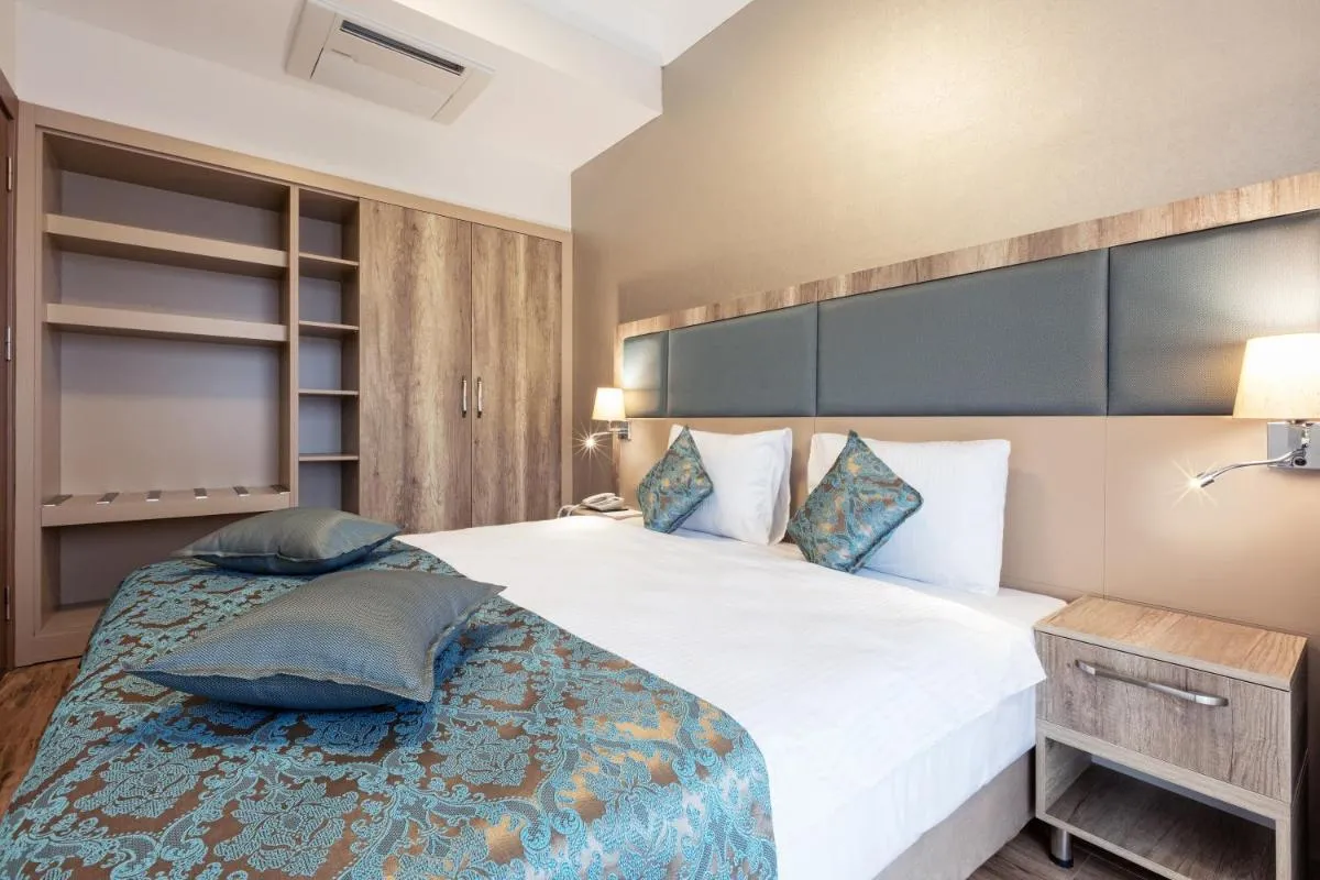 Image 1 of Mari Suites Hotel