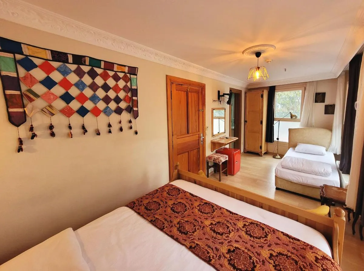 Image 4 of Masif House