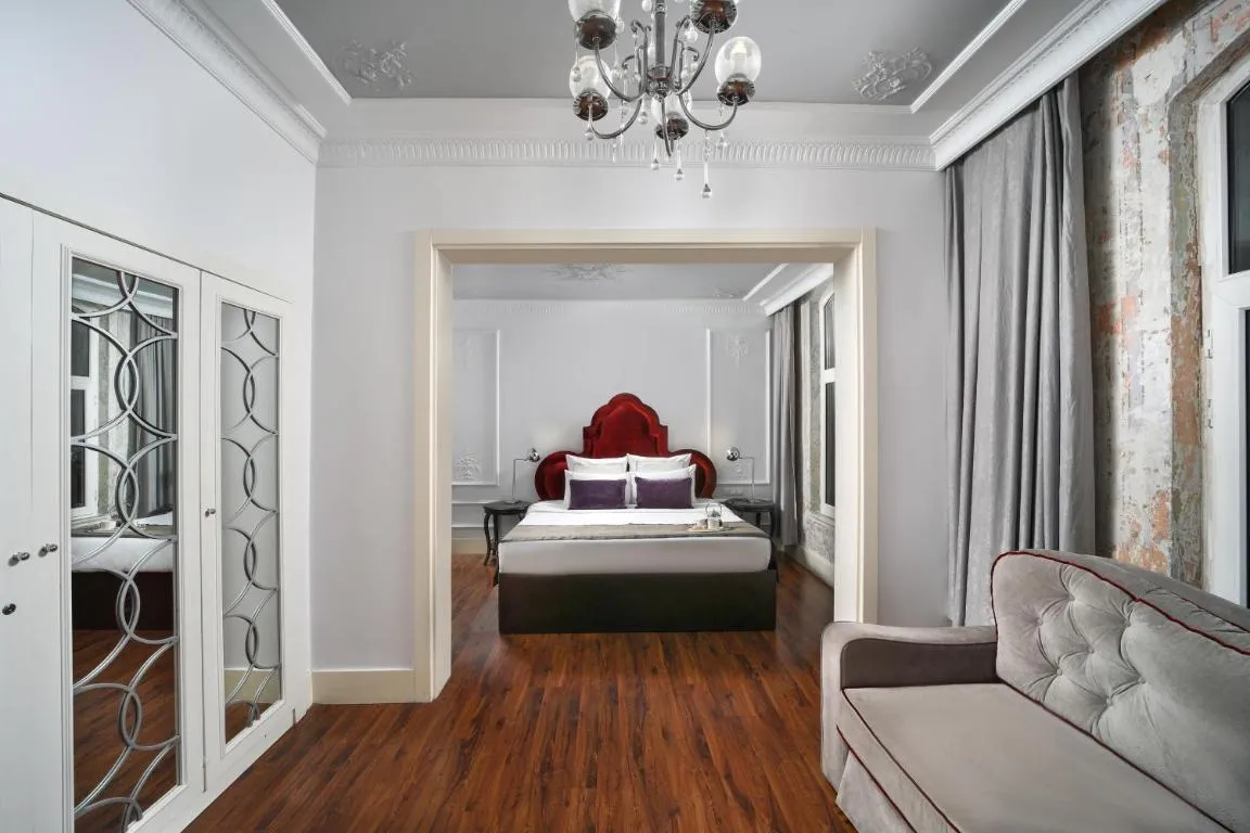 Image of Meroddi Galata Flats