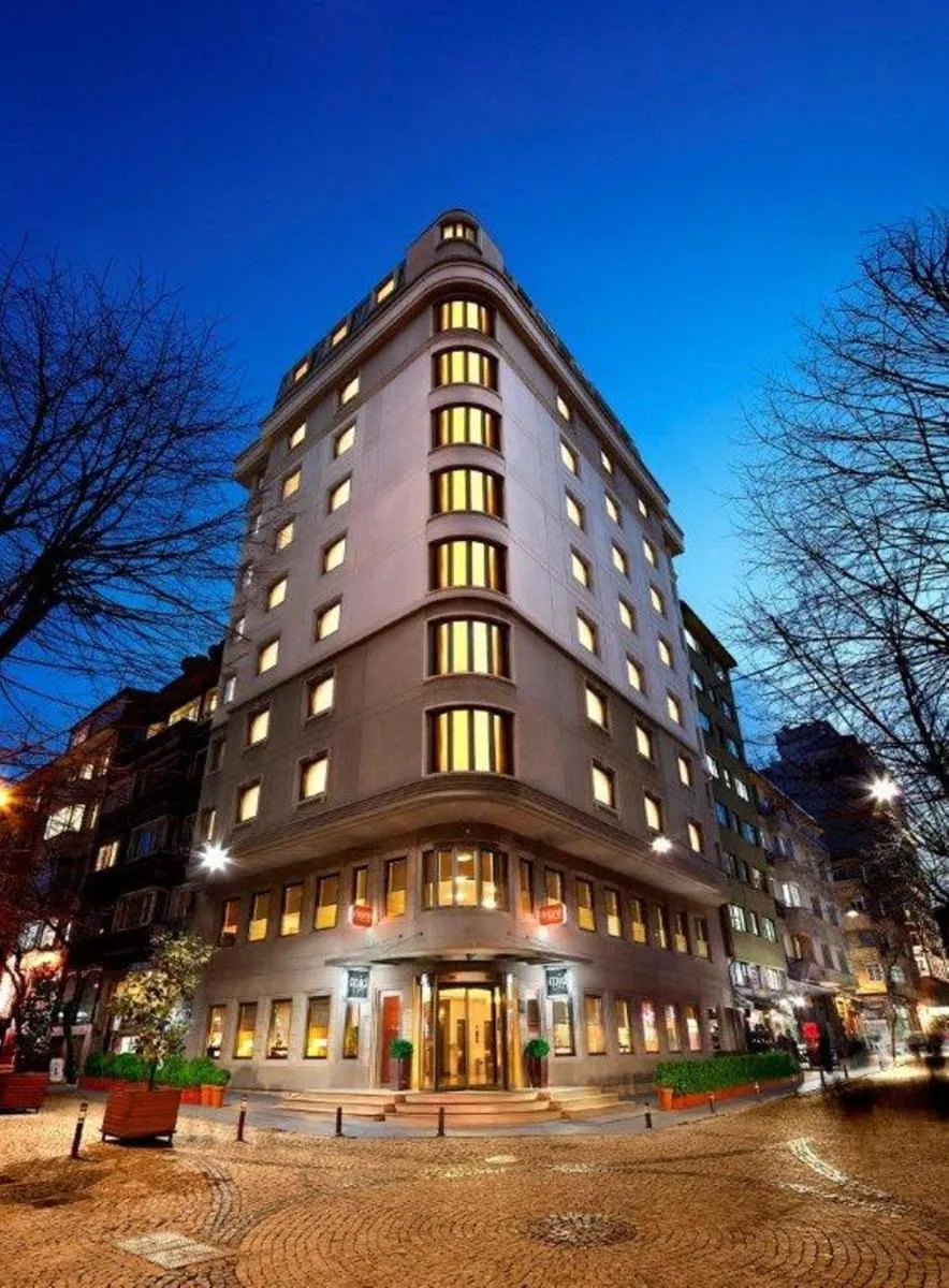 Image 3 of Midtown Hotel