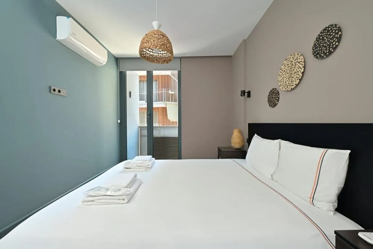 Image 1 of Modern Bright Newly Designed 2bed2bath Home! #216
