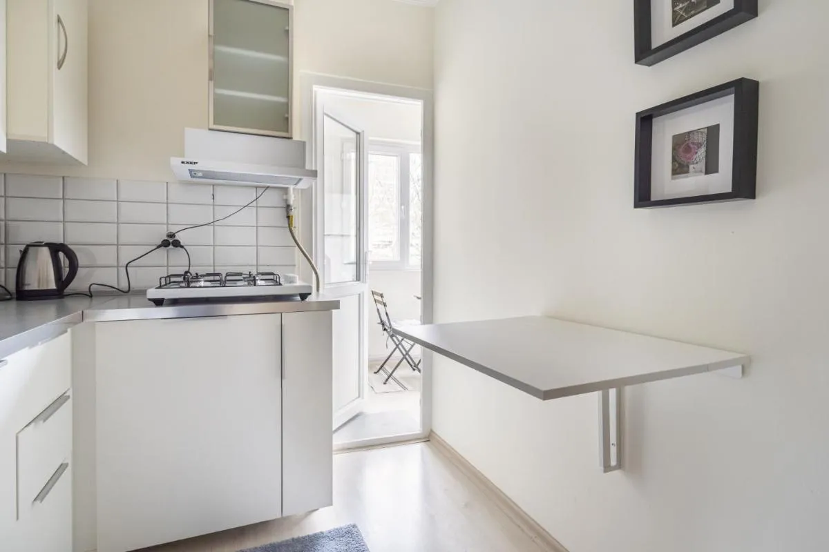 Image 6 of Modern Flat with Balcony on Bagdat Street