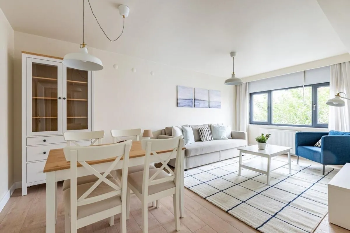 Image 3 of Modern Prime Location 1bed Bright Home! #243